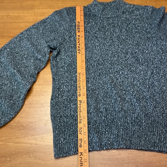 Marled Soft Heather Gray Turtleneck Sweater, Balloon Sleeves, Super Soft, Size M - Picture 8 of 13